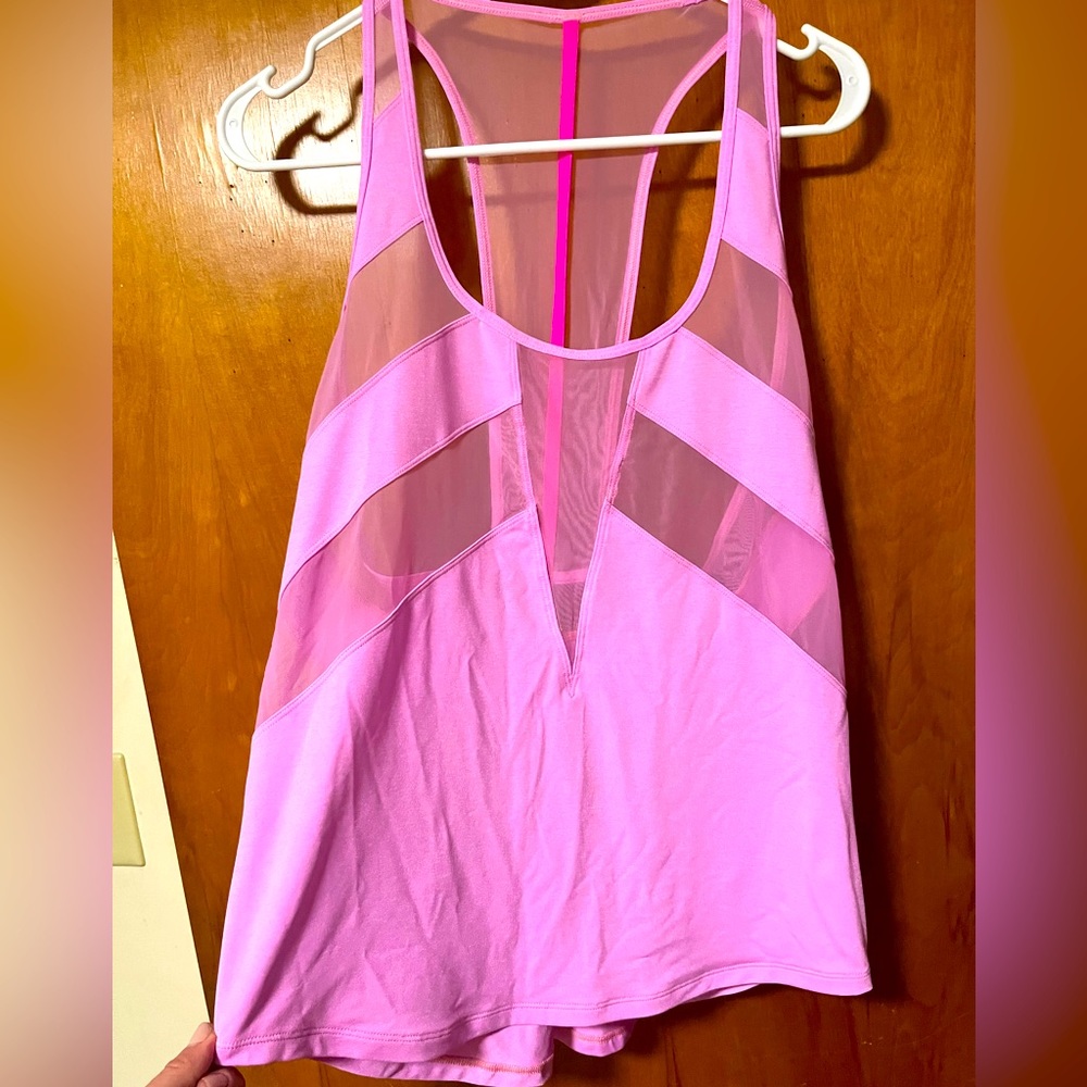 Lululemon mesh tank